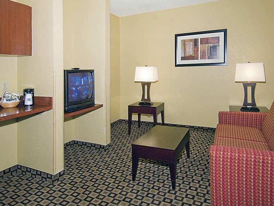 Hampton Inn Клинтон Экстерьер фото