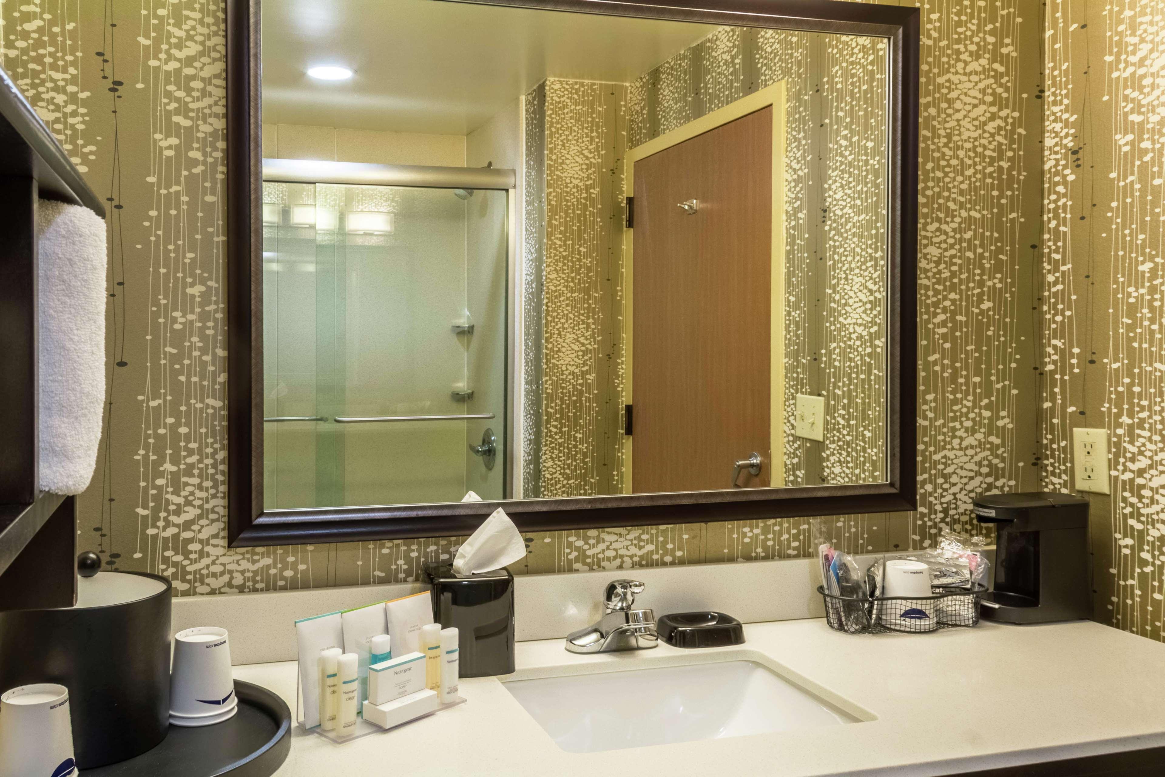 Hampton Inn Клинтон Экстерьер фото