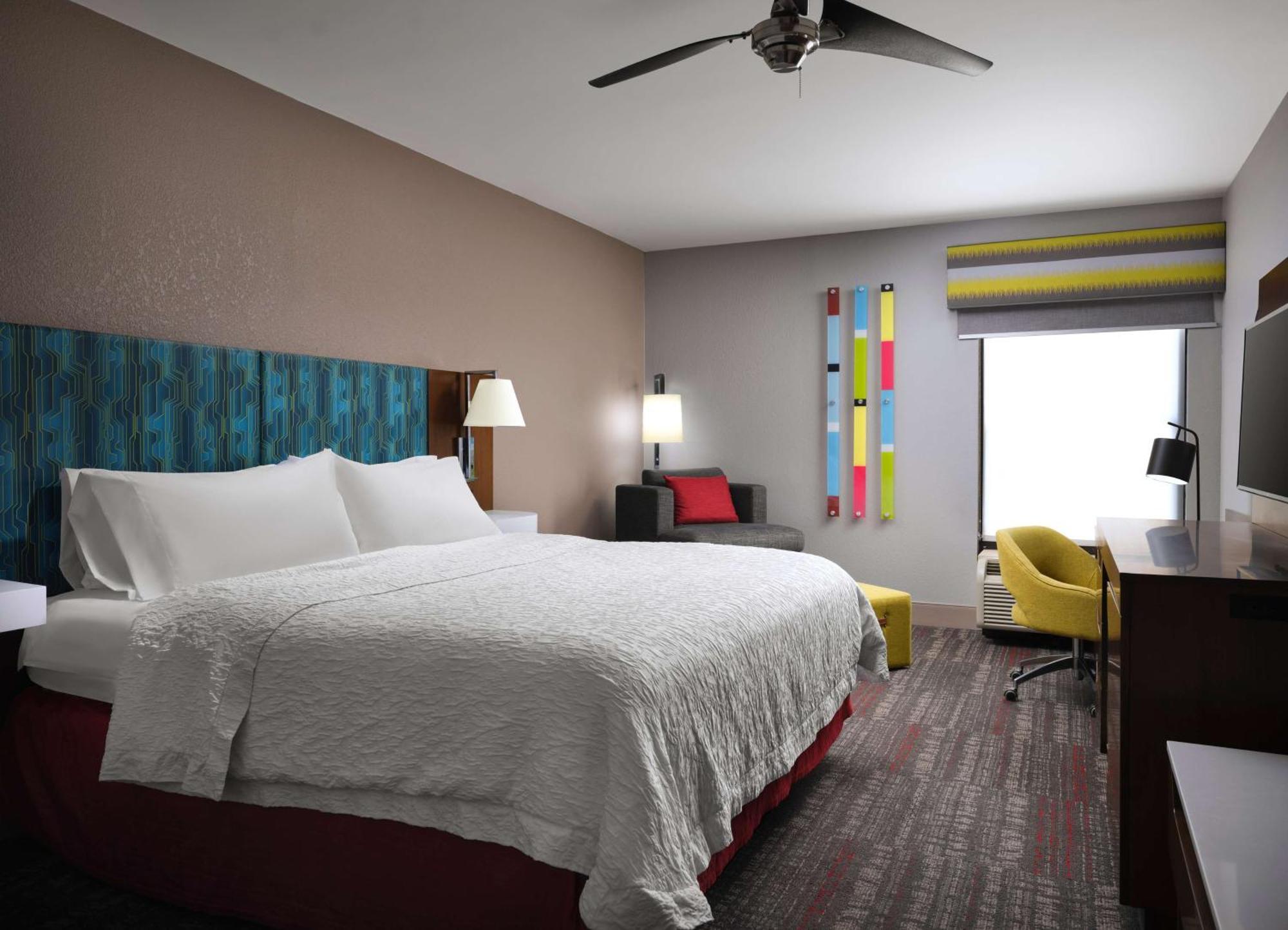 Hampton Inn Клинтон Экстерьер фото